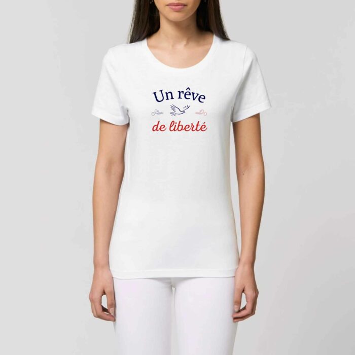T-shirt femme Un rêve de liberté porté
